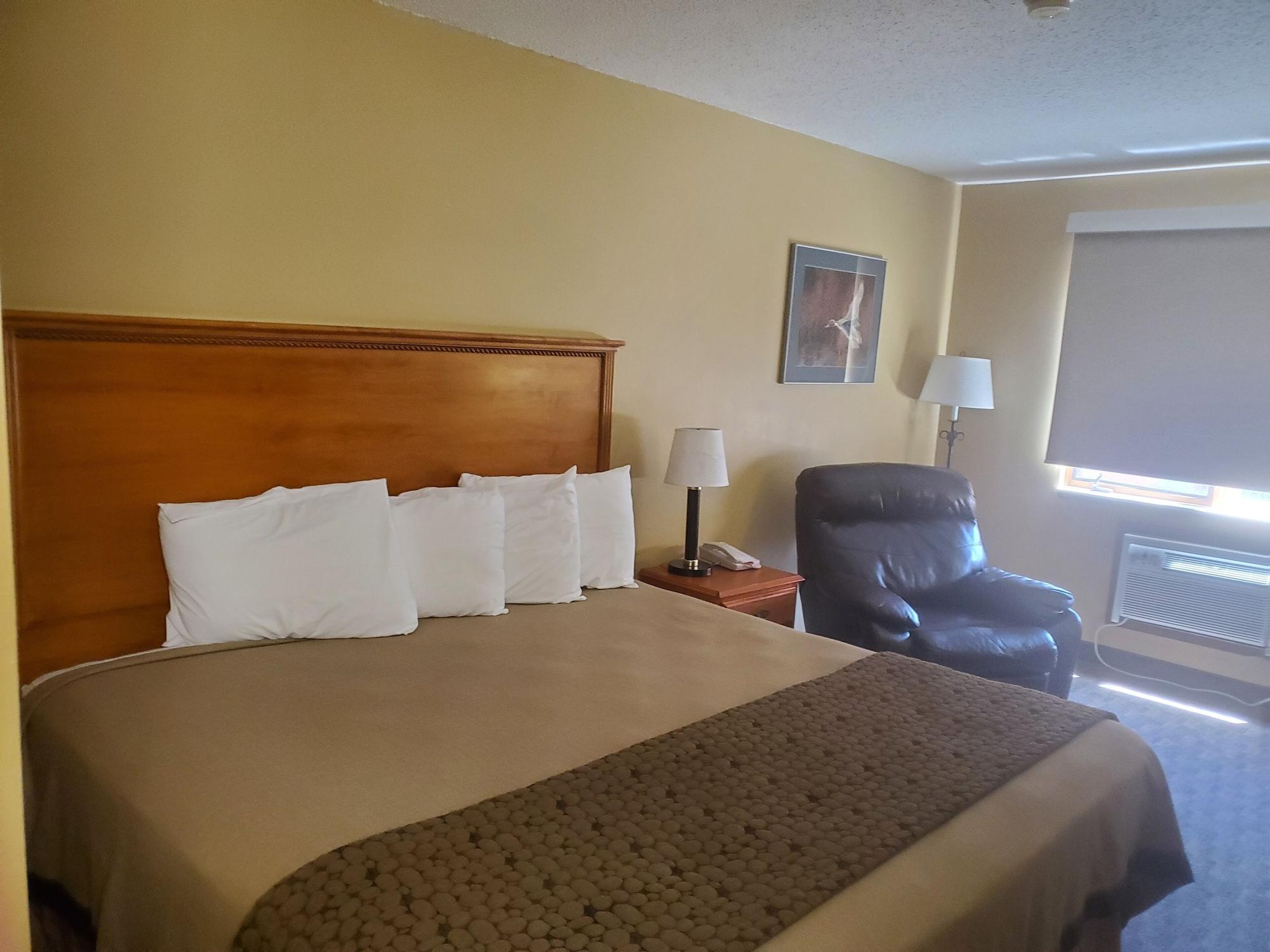 Governors Inn A Travelodge By Wyndham Pierre Eksteriør billede