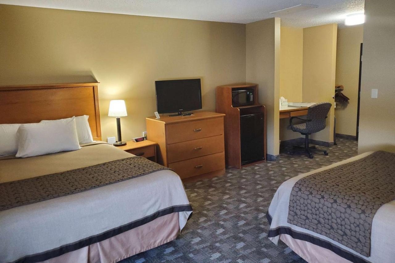 Governors Inn A Travelodge By Wyndham Pierre Eksteriør billede